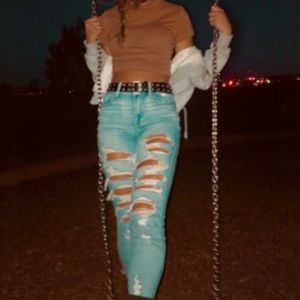 Meet your Posher, Gabi